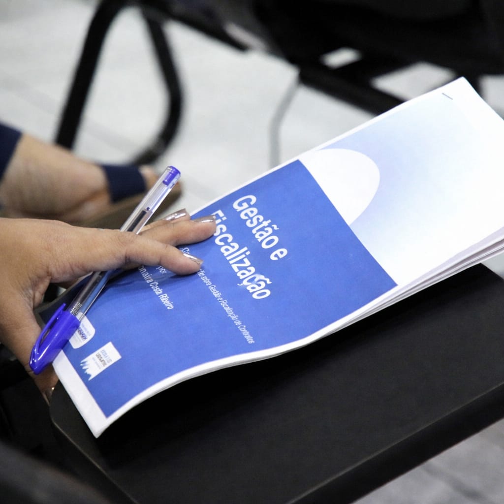 Curso de Gestão e Fiscalização de Contratos avança com foco em relatórios&nbsp;fiscais